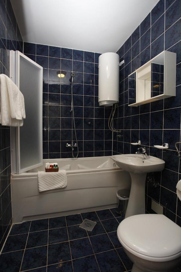 Apartments Perovic Будва Экстерьер фото