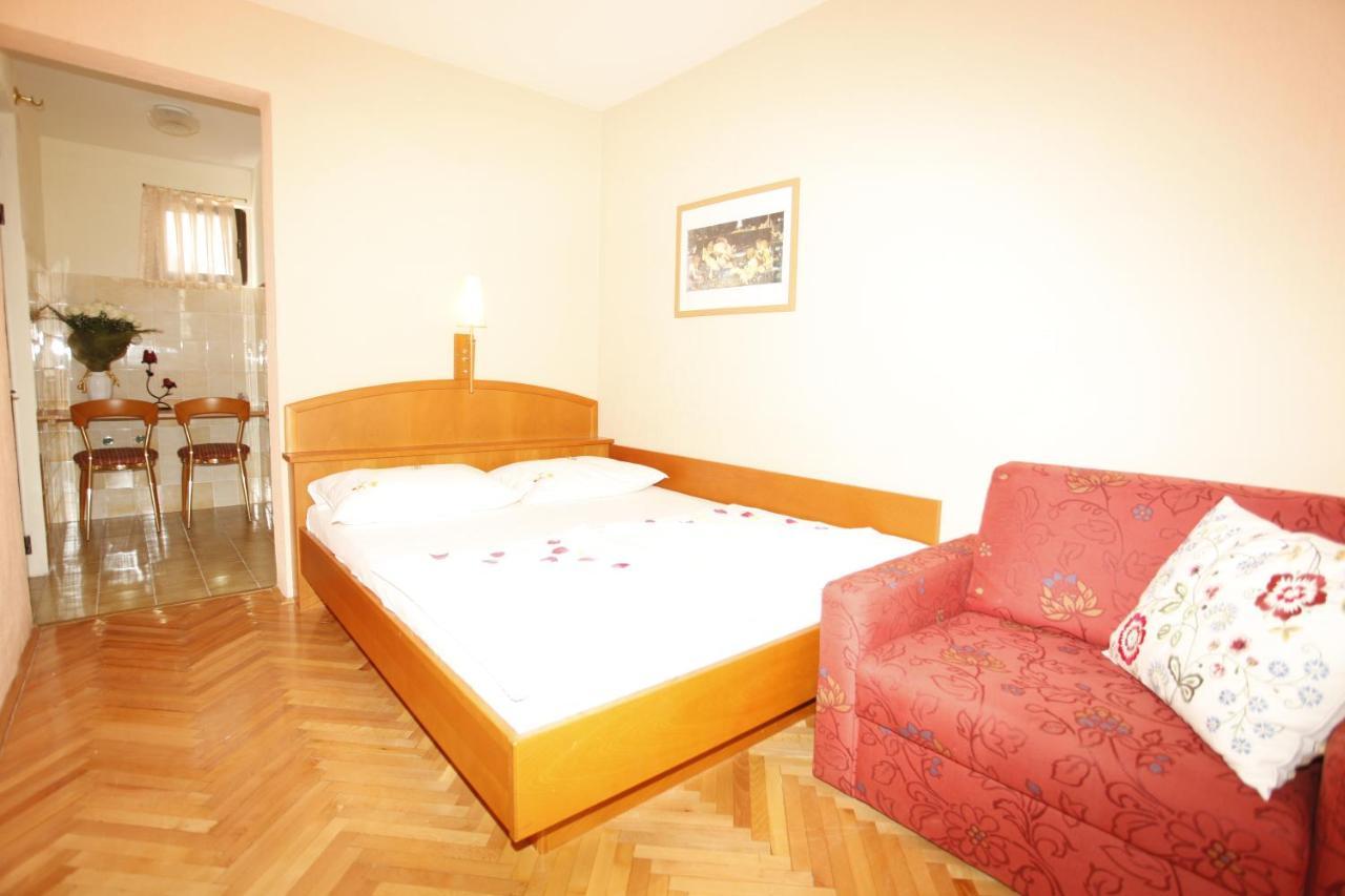 Apartments Perovic Будва Экстерьер фото